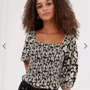 New Look Puff Sleeve Blouse in Daisy Pattern